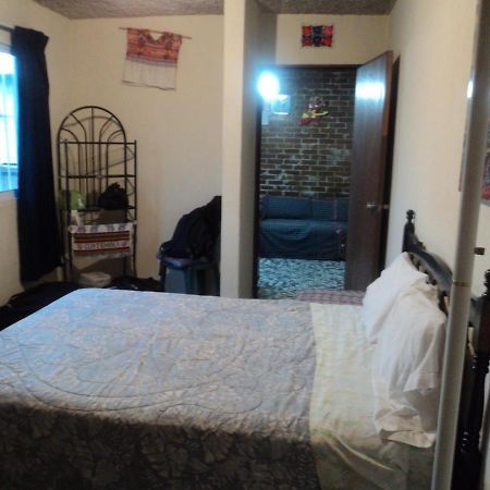 צ'יצ'יקאסטנאנגו Hotel Chalet מראה חיצוני תמונה