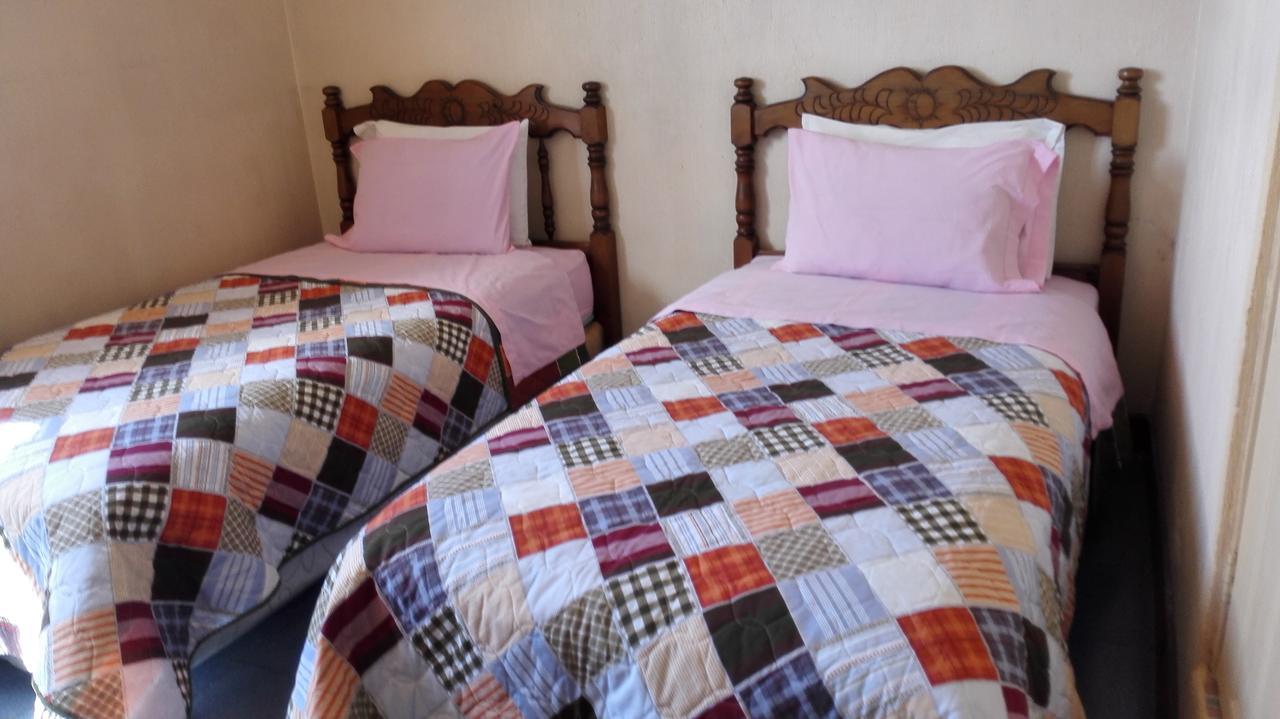 צ'יצ'יקאסטנאנגו Hotel Chalet מראה חיצוני תמונה
