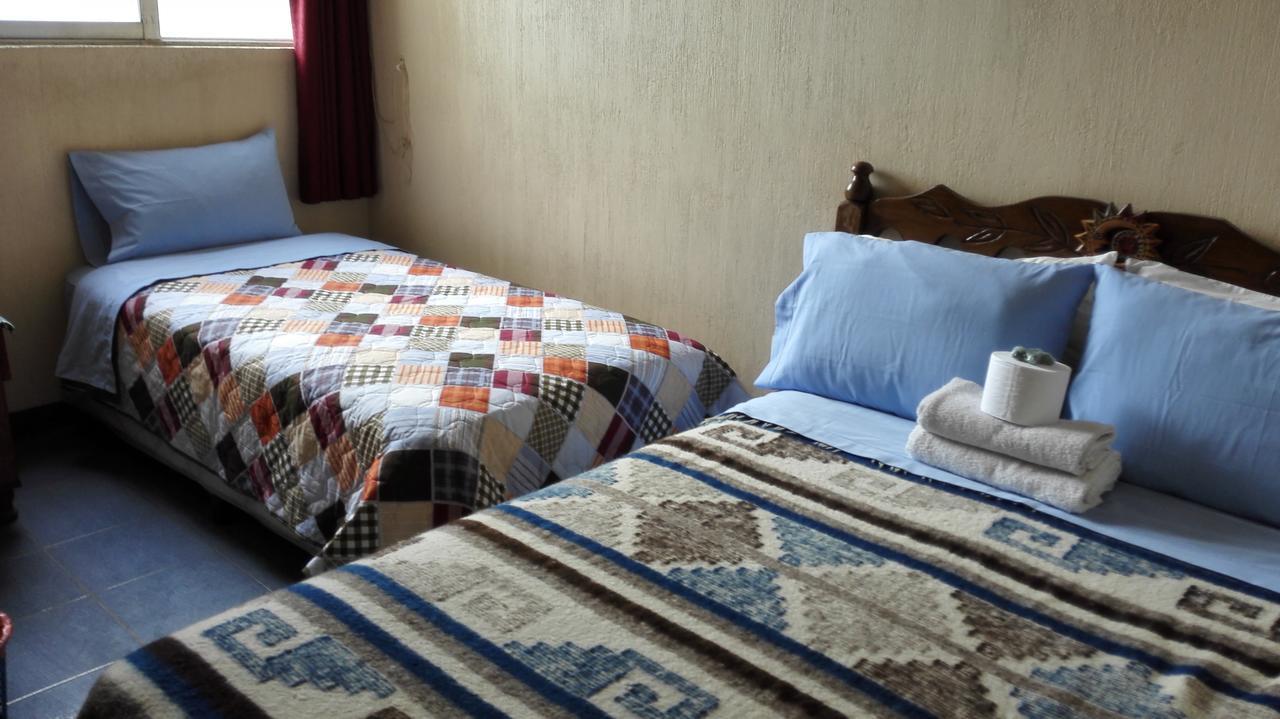 צ'יצ'יקאסטנאנגו Hotel Chalet מראה חיצוני תמונה